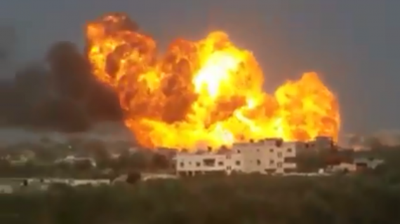 إصابات في انفجار ضخم بمحطة للغاز شرقي خانيونس