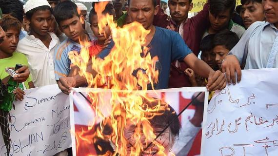 تظاهرات في باكستان تنديدا بإبادة مسلمي الروهينغا وصمت العالم الإسلامي