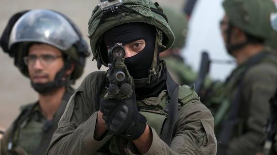 محلي قوات الاحتلال تعتدي على المشاركين في مسيرة كفر قدوم الاسبوعية