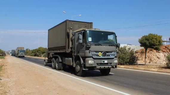 تركيا.. الجيش يرسل تعزيزات إضافية لوحداته قرب الحدود السورية