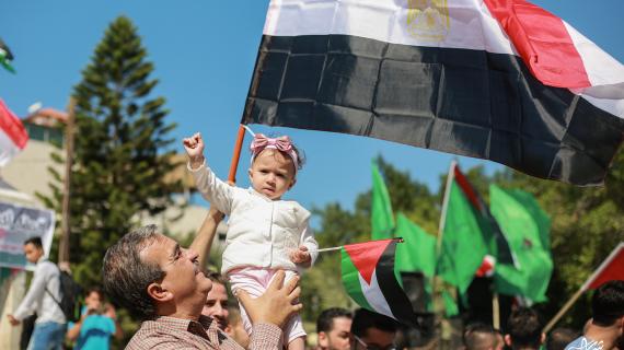 فرحة الفلسطينيين في غزة بتوقيع اتفاق المصالحة الفلسطينية