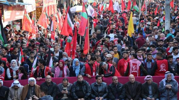 الجبهة الشعبية تحيي انطلاقتها الـ52 بمسيرة حاشدة بغزة