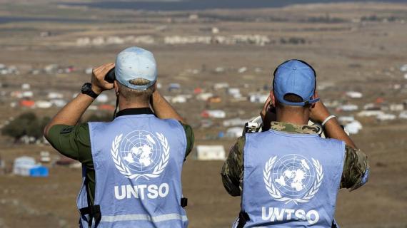 قوات اليونيفيل التابعة للأمم المتحدة تراقب مخيمات النازحين السوريين