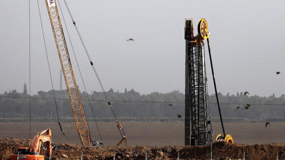 الاحتلال يواصل بناء جدار على طول الحدود مع قطاع غزة لمواجهة أنفاق المقاومة