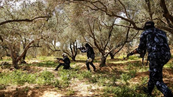 العملية العسكرية التي شنتها أجهزة الأمن في غزة لاعتقال المتورطين في تفجير موكب الحمدالله