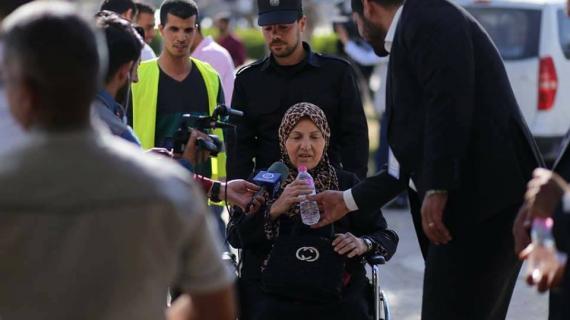 استمرار عودة العالقين في الجانب المصري ودخول 3 حافلات عبر معبر رفح