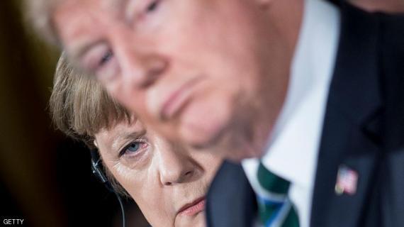 ملامح  الرئيس الأمريكي دونالد ترامب والمستشارة الألمانية أنجيلا ميركل خلال لقائهم الأول