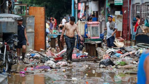 أضرار وخسائر تكشفت في العاصمة الفلبينية