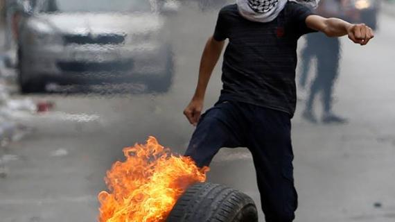 مواجهات بين الشبان وقوات الاحتلال في مدينة الخليل