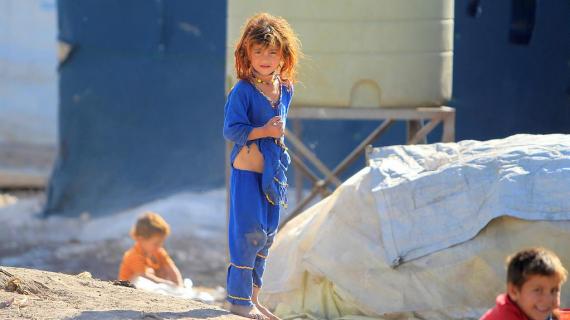 صور : الأطفال في مخيمات البقاع بلبنان .. أمراض وشقاء وعمالة أطفال !