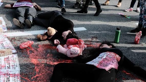 مظاهرات نسائية في "تل أبيب" احتجاجا على أعمال العنف التي يتعرضن لها