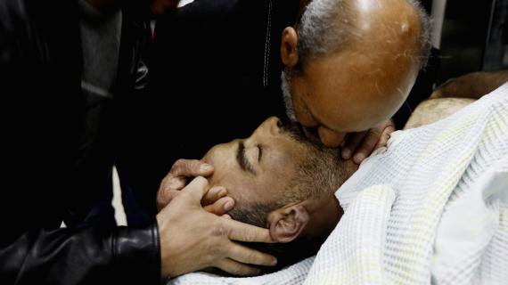 شهيد وعشرات الاصابات في هجوم للمستوطنين على أهالي قرية المغير