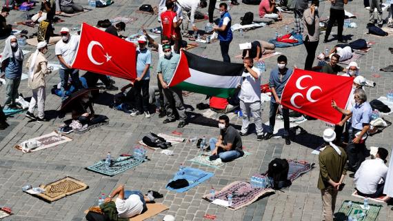 أول صلاة جمعة في مسجد آيا صوفيا منذ 86 عاما