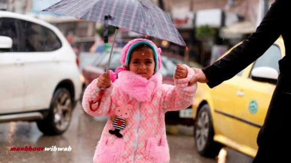 الأجواء الماطرة في مدينة الخليل