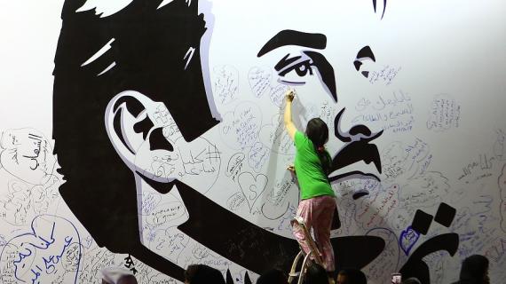 مواطنون قطريون ومقيمون يتضامنون مع أمير بلادهم في وجه الحصار والمقاطعة