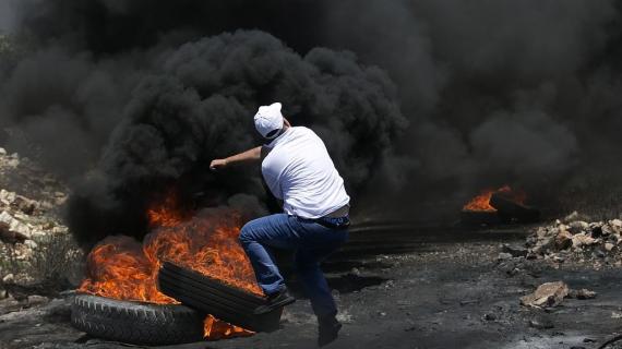 مواجهات بين الشبان وقوات الاحتلال في بلدة كفر قدوم