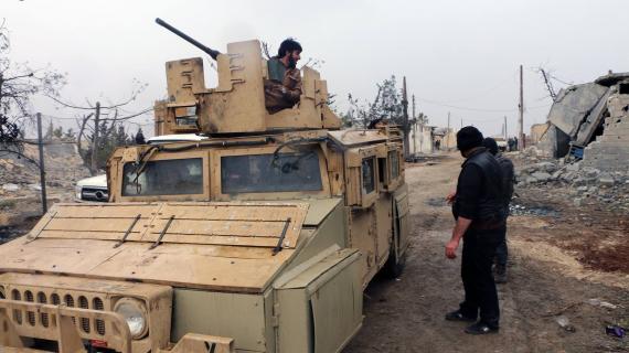 الجيش السوري الحر يسيطر على قريتي أبو الزندين والغوز جنوب غرب مدينة الباب بعد معارك مع تنظيم الدولة