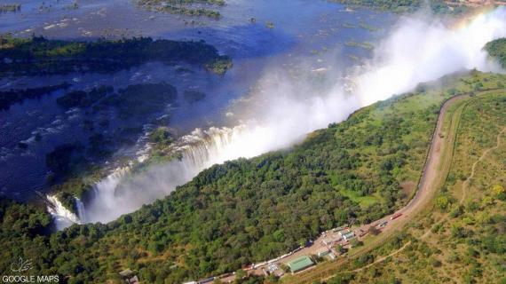 شلالات فيكتوريا.. وجهة خطيرة للمسافرين تقع في زامبيا