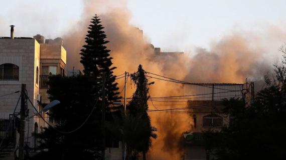 الاحتلال يفجر منزل عائلة أبو حميد في مخيم الأمعري