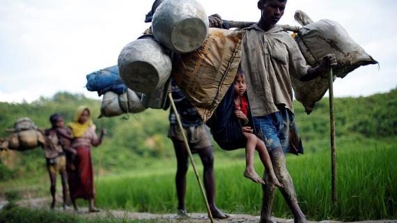 فرار 270 ألف مسلم من أراكان إلى بنغلادش خلال الأسبوعين الأخيرين