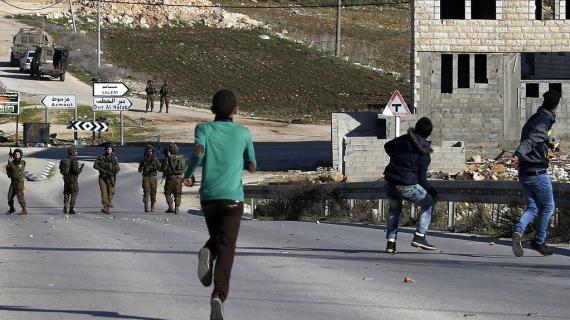 إصابات بالرصاص الحي خلال مواجهات مع الاحتلال شرق نابلس