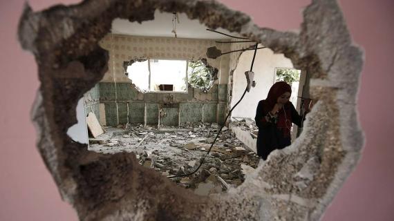 قوات الاحتلال تهدم منزل عائلة الأسير عمر العبد منفذ عملية حلميش في قرية كوبر شمال رام الله