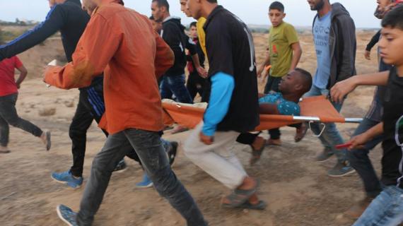 إصابة 3 مواطنين في مواجهات شرق مدينة غزة والبريج وسط القطاع