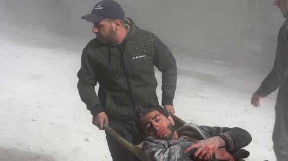 30 شهيدا حصيلة الغارات على أحياء حلب المحاصرة