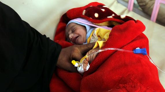 الصليب الأحمر تتوقّع ارتفاع إصابات الكوليرا باليمن إلى مليون حالة