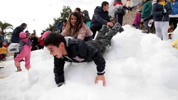 الثلوج في مدينة ألانيا التركية