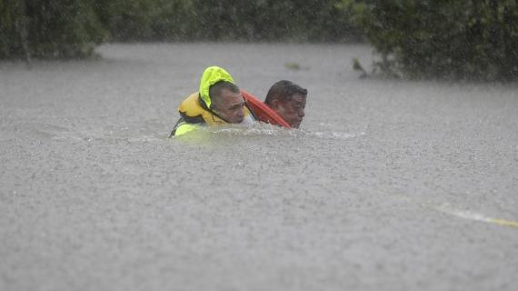 إعصار "هارفي" يضرب سواحل تكساس وأضرار بمليارات الدولارات