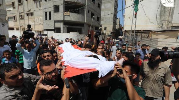 وداع وتشييع جثمان الشهيد الطفل عمر أبو النيل في غزة