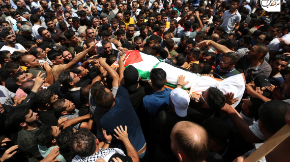 تشييع مهيب للشهيد شادي الشرفا في بلدة بيتا جنوب نابلس والذي احتجز الاحتلال جثمانه لمدة أسبوعين