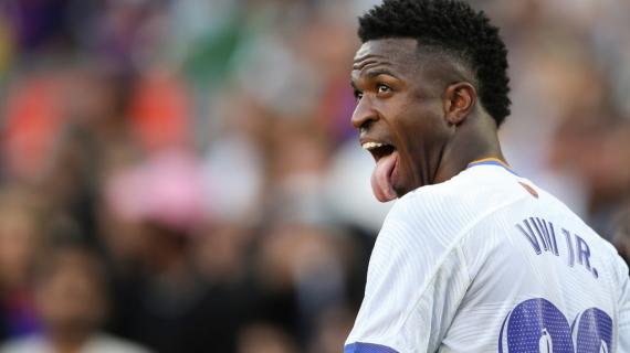 ريال مدريد يحسم قمة كلاسيكو الدوري الإسباني أمام برشلونة بِهدفين لِهدف