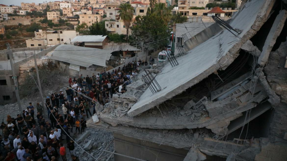 جيش الاحتلال يدمّر منزل عائلة الشهيد ضياء حمارشة في يعبد