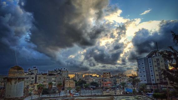 أجواء مدينة  خانيونس جنوب قطاع غزة في ظل الأجواء الماطرة