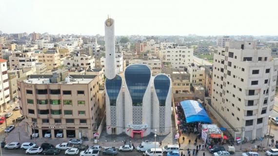 افتتاح مسجد الشيخ عجلين "خليل الوزير" غرب غزة الذي أُعيدَ إعماره بتبرُّعٍ اندونيسي بعد تعرُّضه لتدمير كامل من قبل الاحتلال خلال عدوان 2014