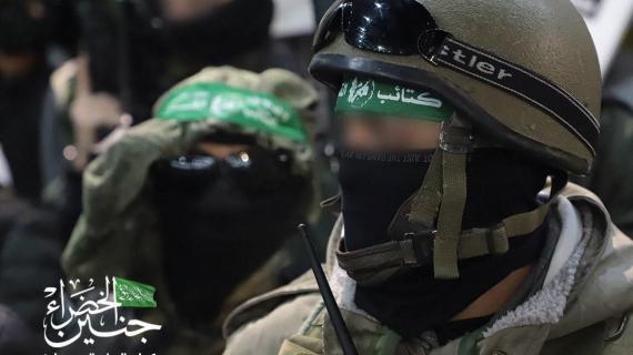 عرض عسكري لكتائب القسام في جنين بمناسبة انطلاقة الحركة الـ 35