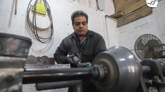 صناعة طناجر الكهرباء.. مهنة قديمة تُحافظ على رونقها التراثي في غزة