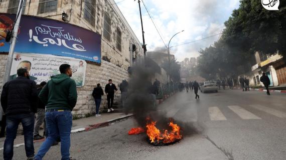 مواجهات بين شبان فلسطينيين وقوات الاحتلال خلال اقتحام البلدة القديمة بنابلس