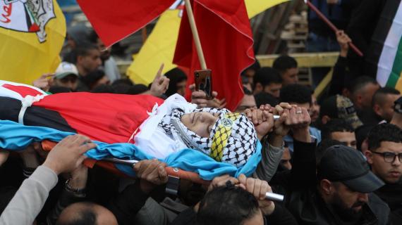 تشيع جثمان الشهيد محمد جوابرة في مخيم العروب شمال الخليل