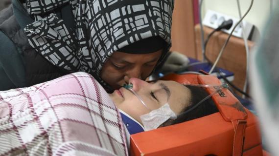 إنقاذ فتاة (17) عامًا من تحت الأنقاض في كهرمان مرعش التركية بعد 248 ساعة من وقوع الزلزال المدمر