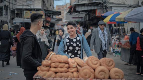 جانب من الحياة اليومية في قطاع غزة خلال شهر رمضان. تصوير خالد طعيمة
