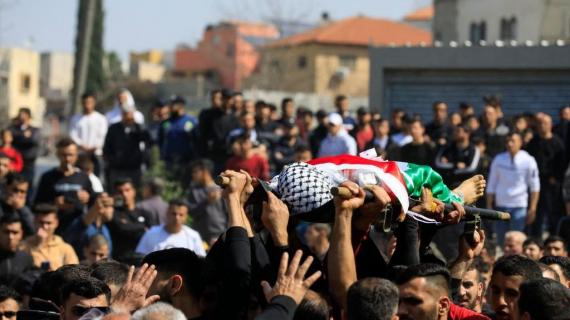 تشييع جثمان الشهيد الفتى محمد نضال سليم (15 عاما) ببلدة عزون في قلقيلية