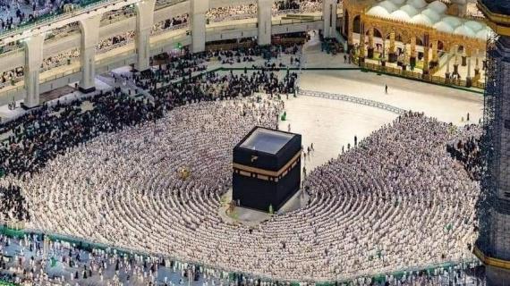 ليلة السابع والعشرين من شهر رمضان الكريم في الحرم المكي