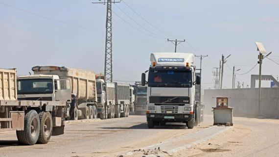 فتح معابر قطاع غزة، بعد إعلان وقف إطلاق النار الليلة الماضية، عقب 5 أيام من المواجهة، خلّفت 33 شهيدًا