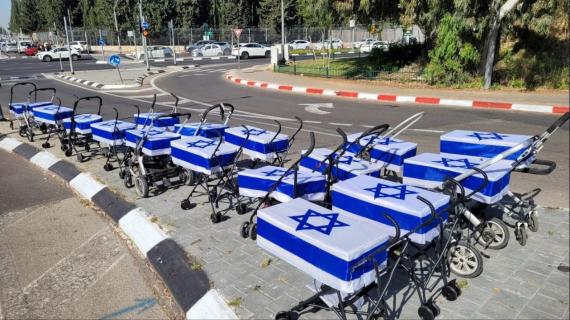 إغلاق عدة طرق في إسرائيل احتجاجًا على التغييرات القضائية وقانون التجنيد