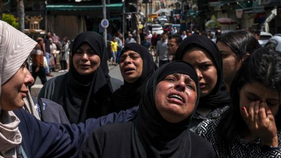 حزن وسع المدى.. وداع وتشييع الشابين حمزة خريوش وسامر الشافعي الذين ارتقيا بعملية اغتيال نفذها الاحتلال في طولكرم، صباح اليوم