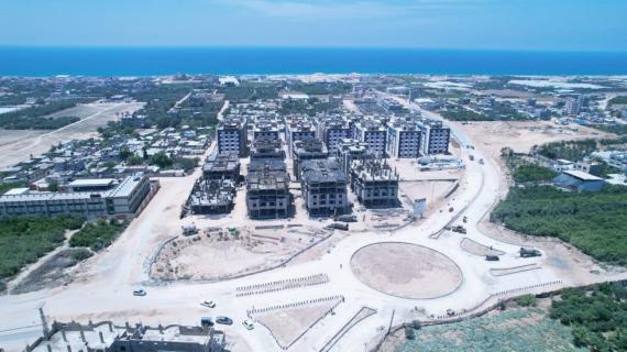 صور جوية تظهر تطور سير العمل في مشروع دار مصر (3) ومشروع تعبيد شارع بيت لاهيا العام، ضمن المنحة المصرية لإعمار قطاع غزة