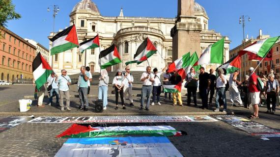 تظاهرة في العاصمة الإيطالية روما رفضًا للعدوان "الإسرائيلي" على جنين ومخيّمها